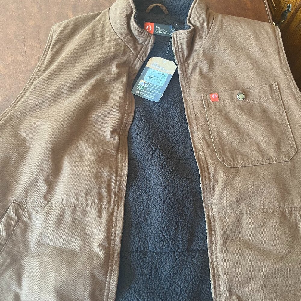 NWT The American Outdoorsman Solid Sherpa Lined Twill Vest - XL